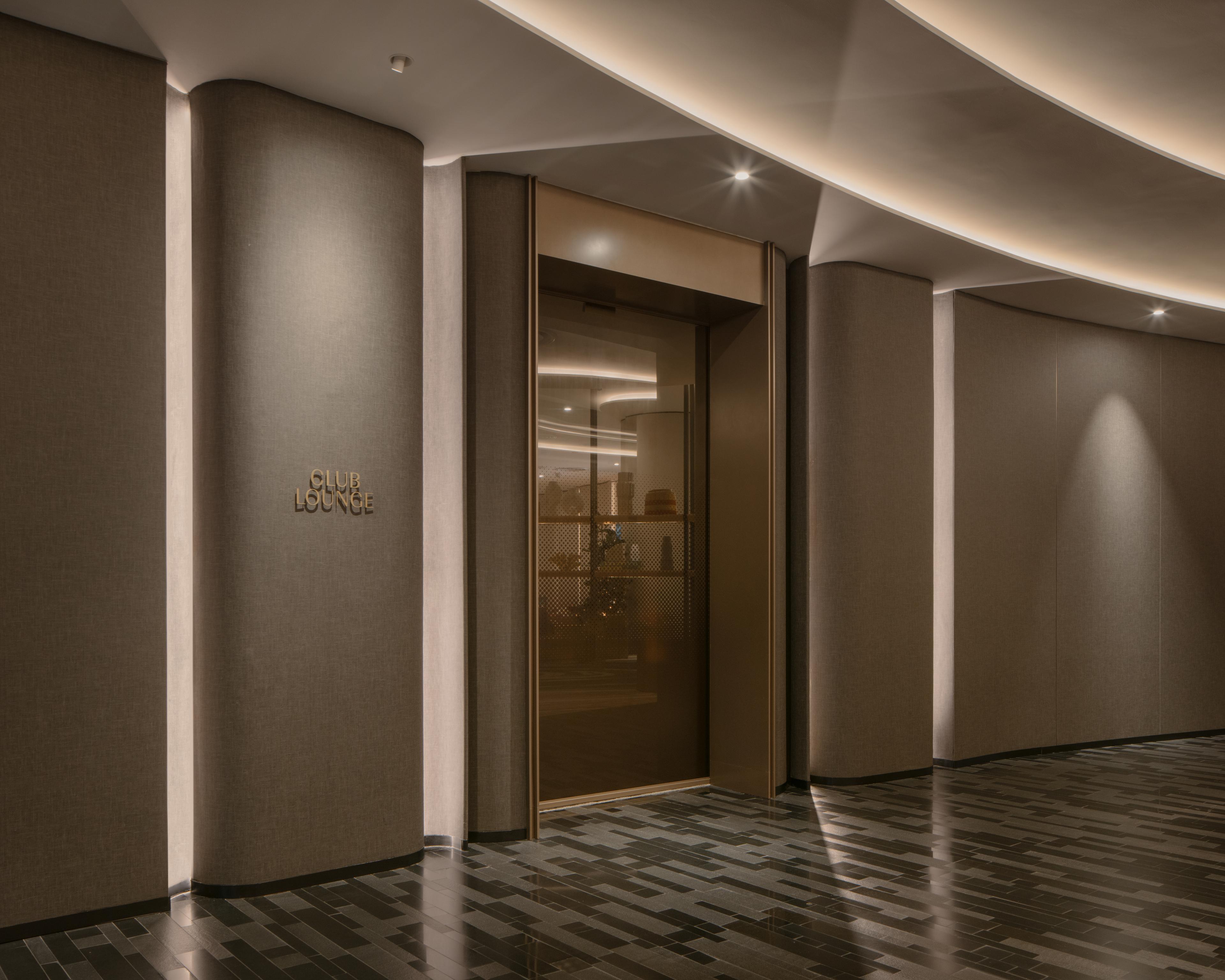 Soft curves echo the rhythm of waves, bringing nature’s calm indoors